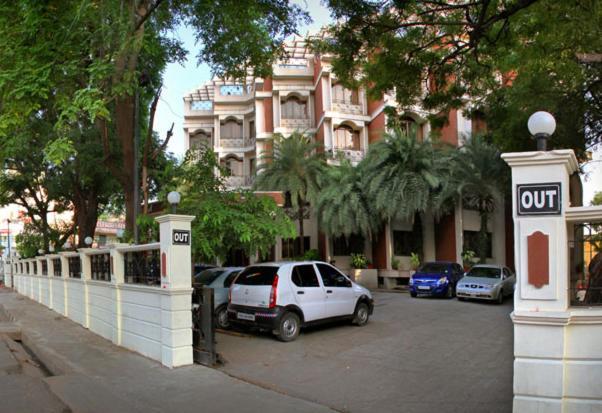 بونديتْشيري Hotel Jayaram المظهر الخارجي الصورة